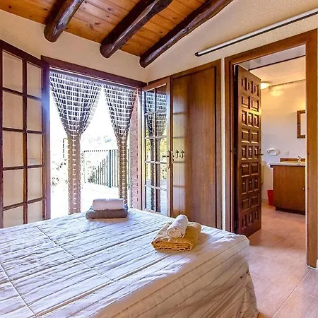 Catalunya Casas Nature And Tranquility For 24 Pax - 30km To